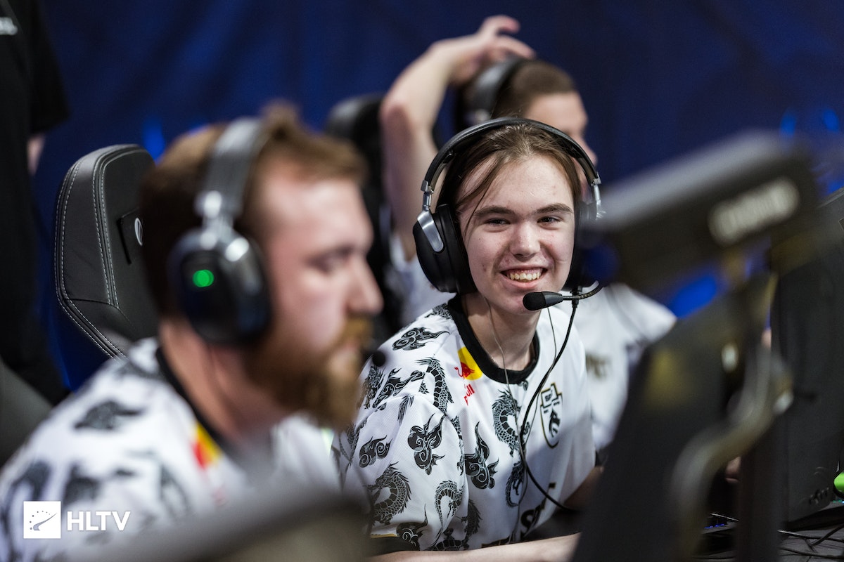 场方面的人 场方面的人