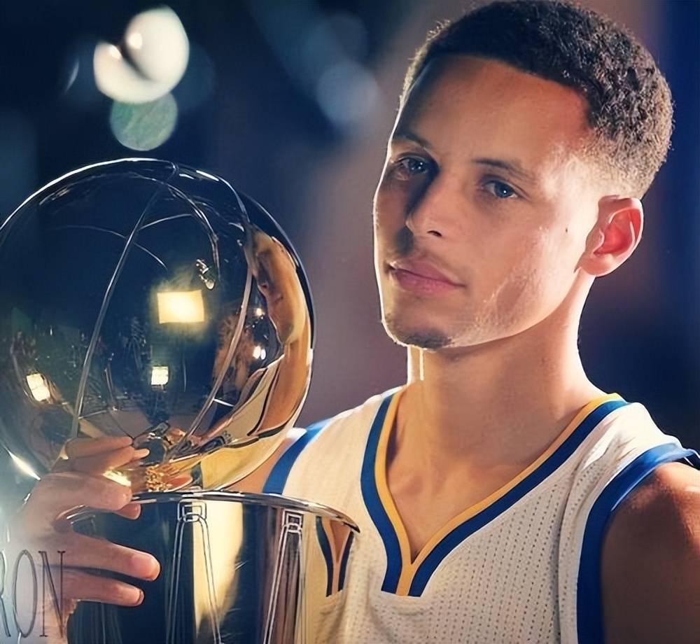 他认为里夫 他认为里夫