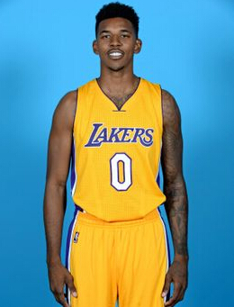 接应时又能 接应时又能